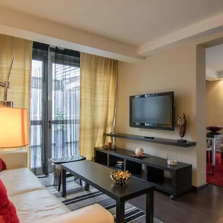 Apartment Warhol
